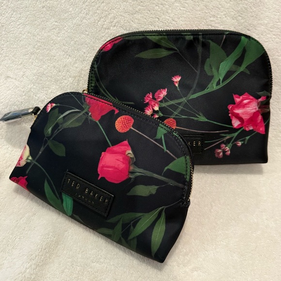Ted Baker London Handbags - NWOT Ted Baker London 4-piece cosmetic travel set in “Scattered Bouquet” pattern